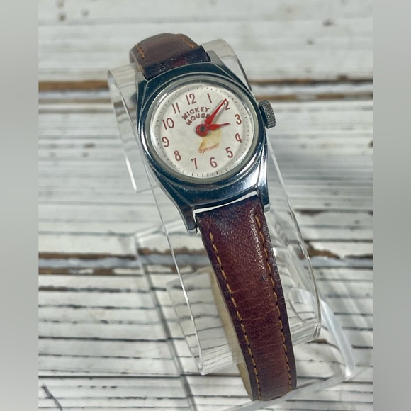 WORKING‎ Vintage Ingersoll Mickey Mouse Watch USA Unisex Hand Wind Disney - Picture 1 of 12